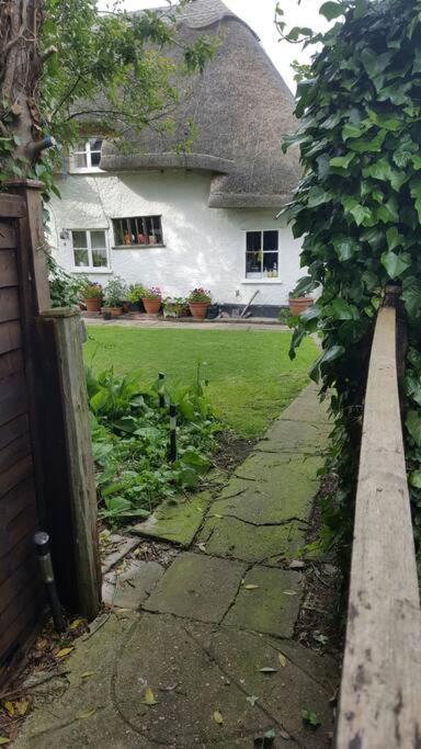 Entire Thatched Cottage Melbourn Exteriör bild